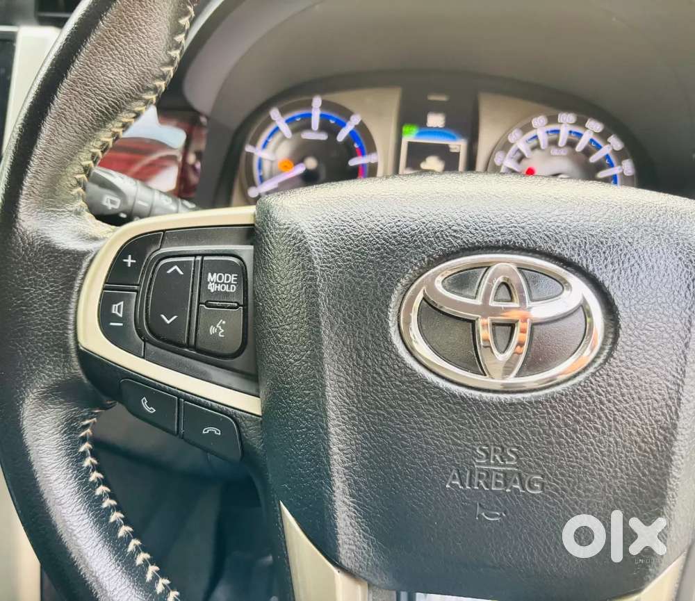 Toyota Innova Crysta [2020-ongoing] 2.4 Vx 7 Str, 2017, Diesel