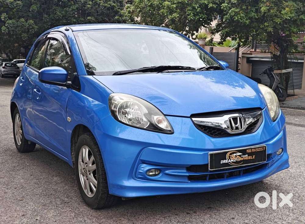 Honda Brio VX MT, 2012, Petrol