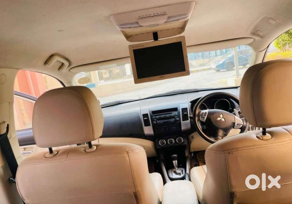 Mitsubishi Automatic Petrol 2011