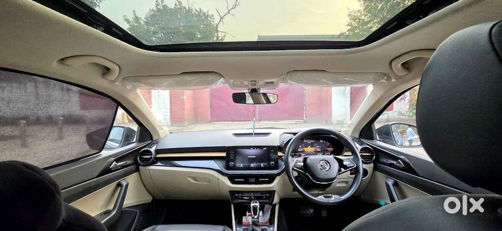 Skoda Slavia 1.5 Tsi Style At, 2023, Petrol