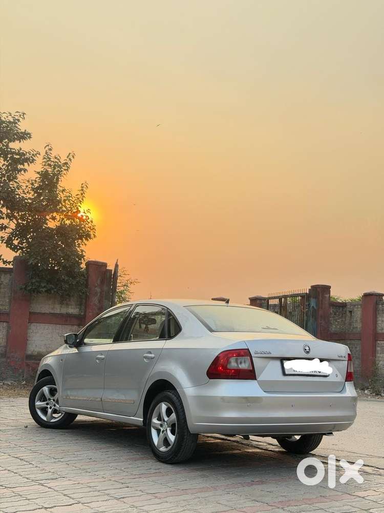 Skoda Rapid 1.6 Mpi Ambition, 2013, Petrol