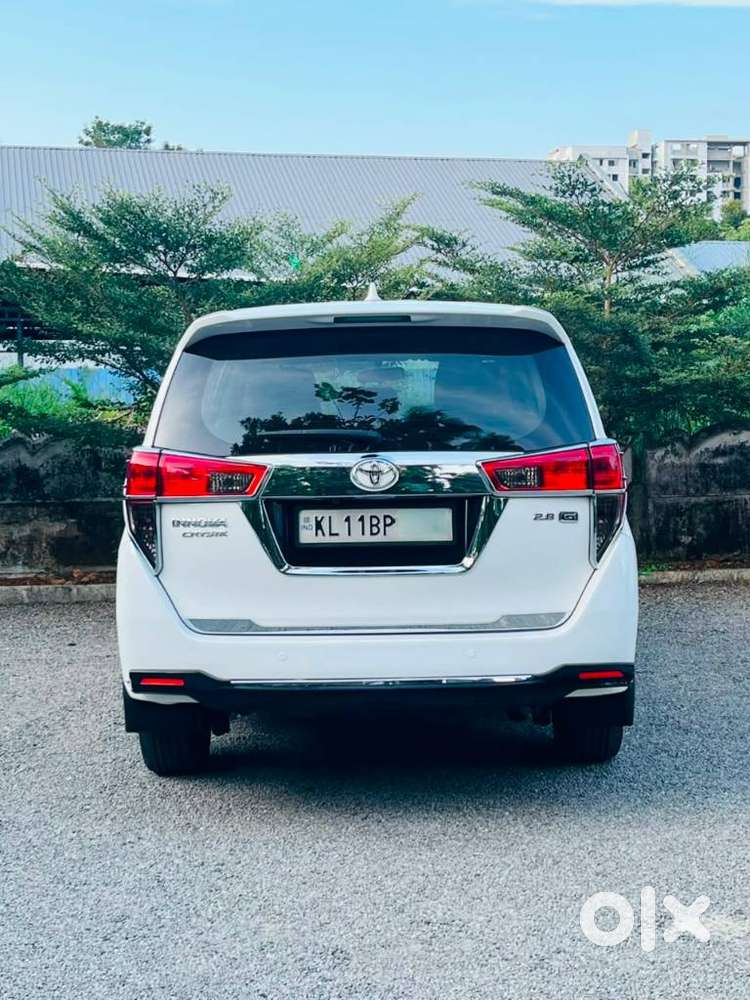 Toyota Innova Crysta 2.8 Gx At 8s, 2019, Diesel