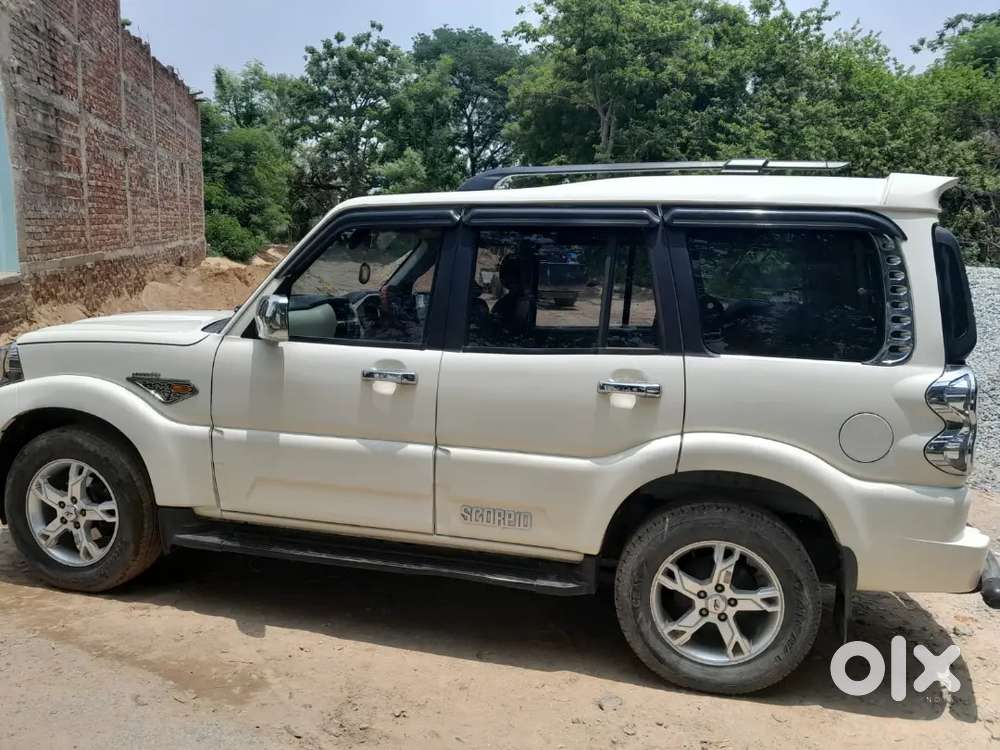 Mahindra Scorpio Diesel 2015