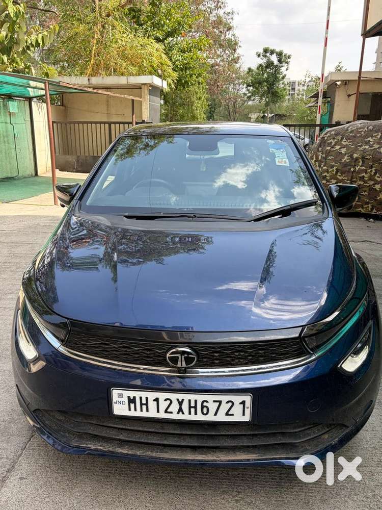 Tata Altroz Petrol 2024