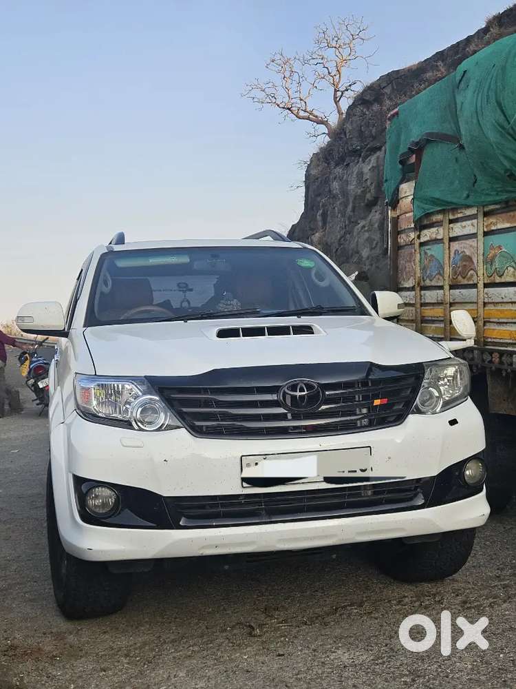 Toyota Fortuner 2012 Diesel 200000 Km Driven