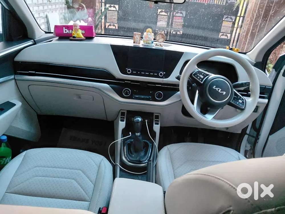 Kia Carens Prestige 1.5 Mt 7 Seater 2023 Model