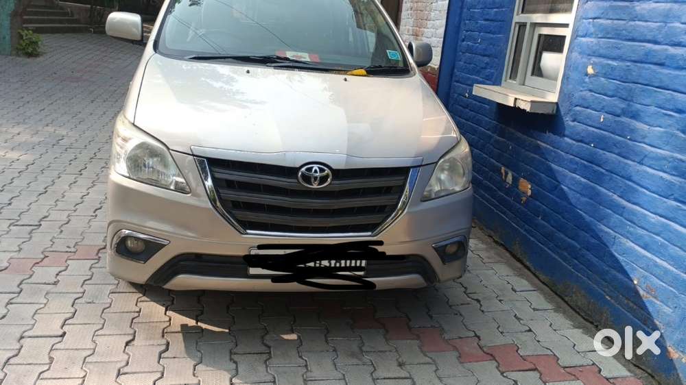 Toyota Innova 2015 Pilot Seats