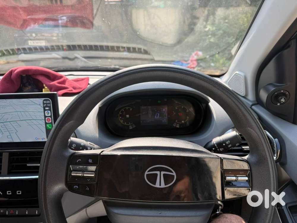 Tata Tiago 1.2 Petrol 2025