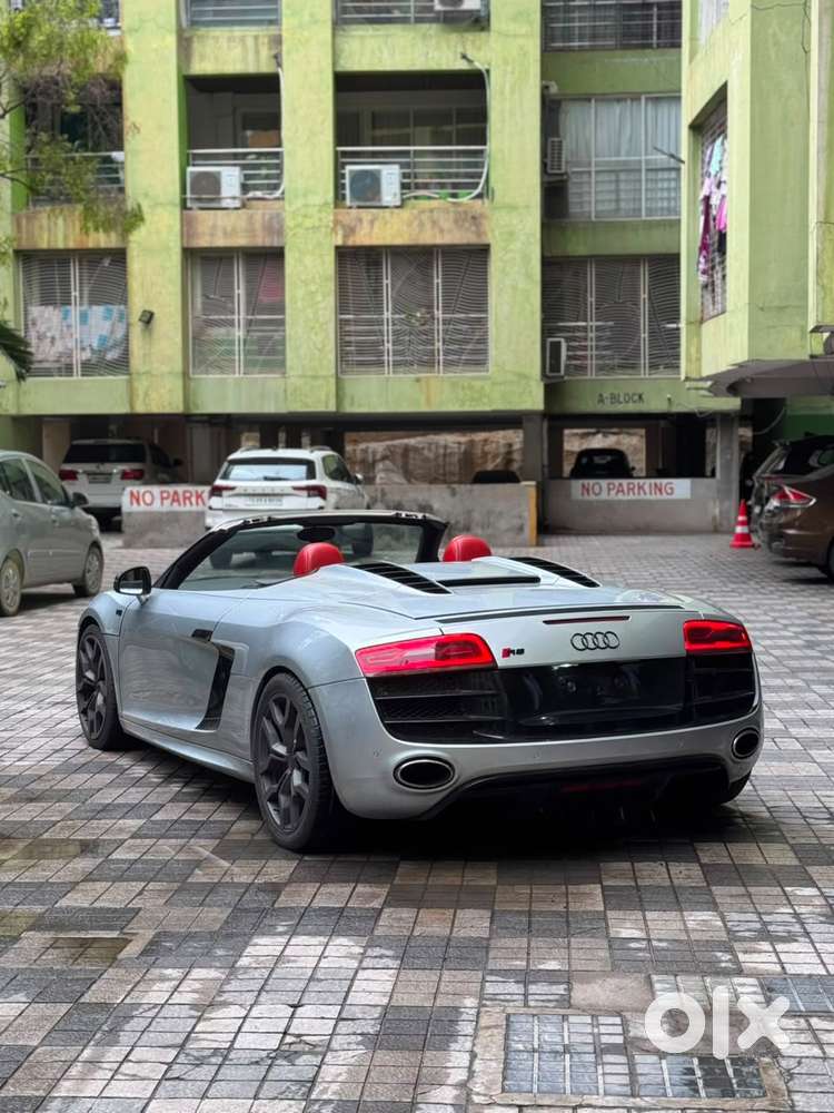 Audi R8 5.2 V10 Spyder, 2011, Petrol