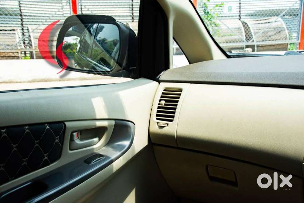 Toyota Innova 2.5 Z Diesel 7 Seater, 2014, Diesel