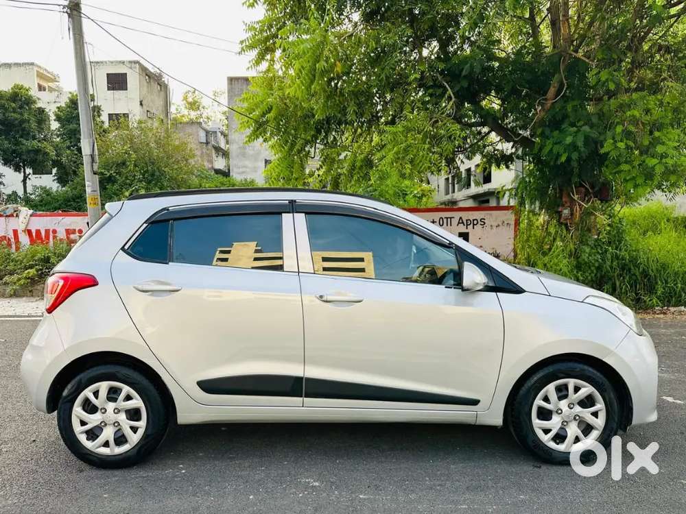 Hyundai Grand I10 2017 Petrol 40000 Km Driven