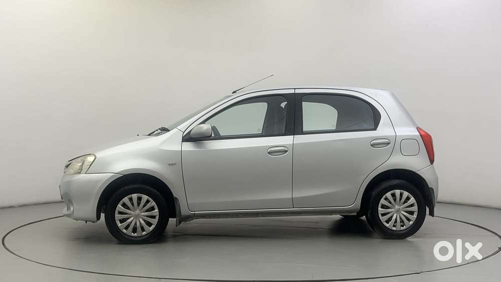Toyota Etios Liva G, 2013, Petrol
