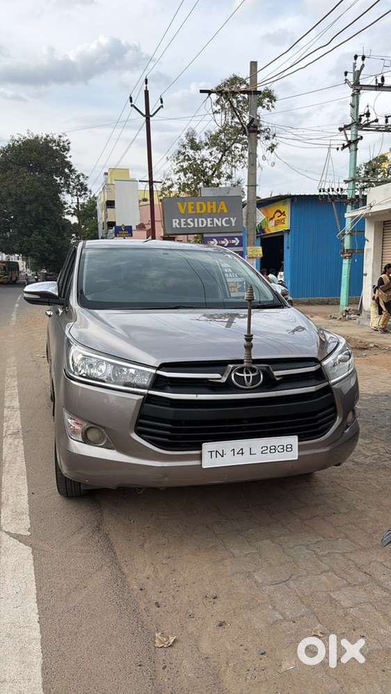 Toyota Innova Crysta 2017 Diesel Well Maintained