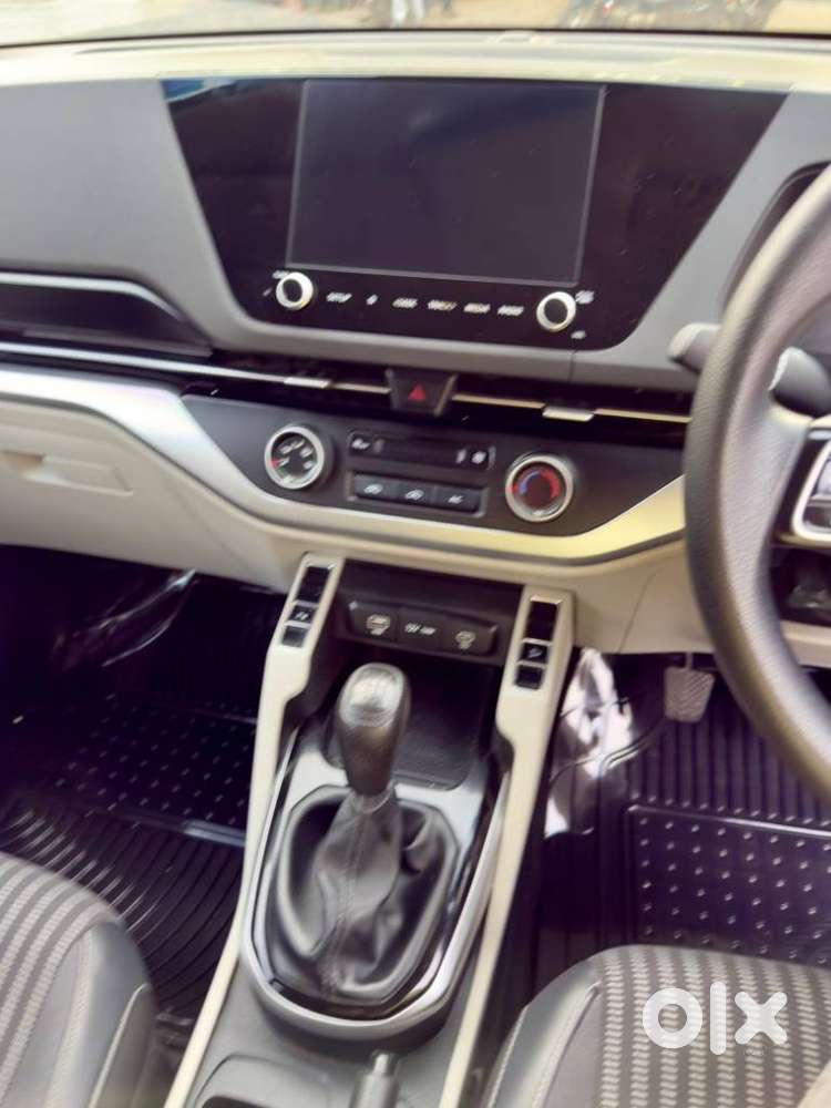 Kia Carens 1.4 Prestige 7 Str, 2022, Petrol