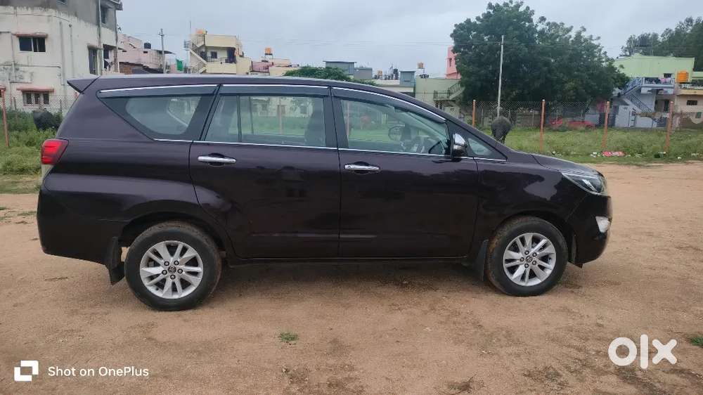 Toyota Innova Crysta 2017 Diesel Well Maintained