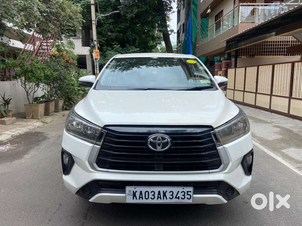 Toyota Innova Crysta 2.4 G Plus Mt 8 Str, 2022, Diesel