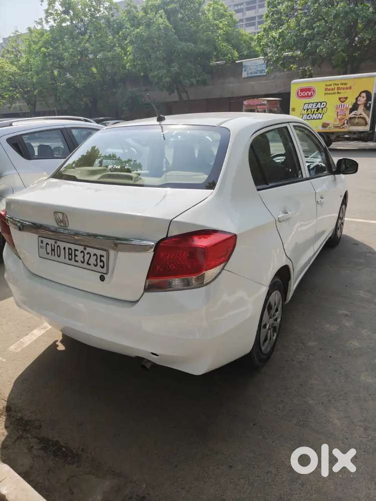 Honda Amaze 2015 Diesel Well Maintained 125000 Km Driven