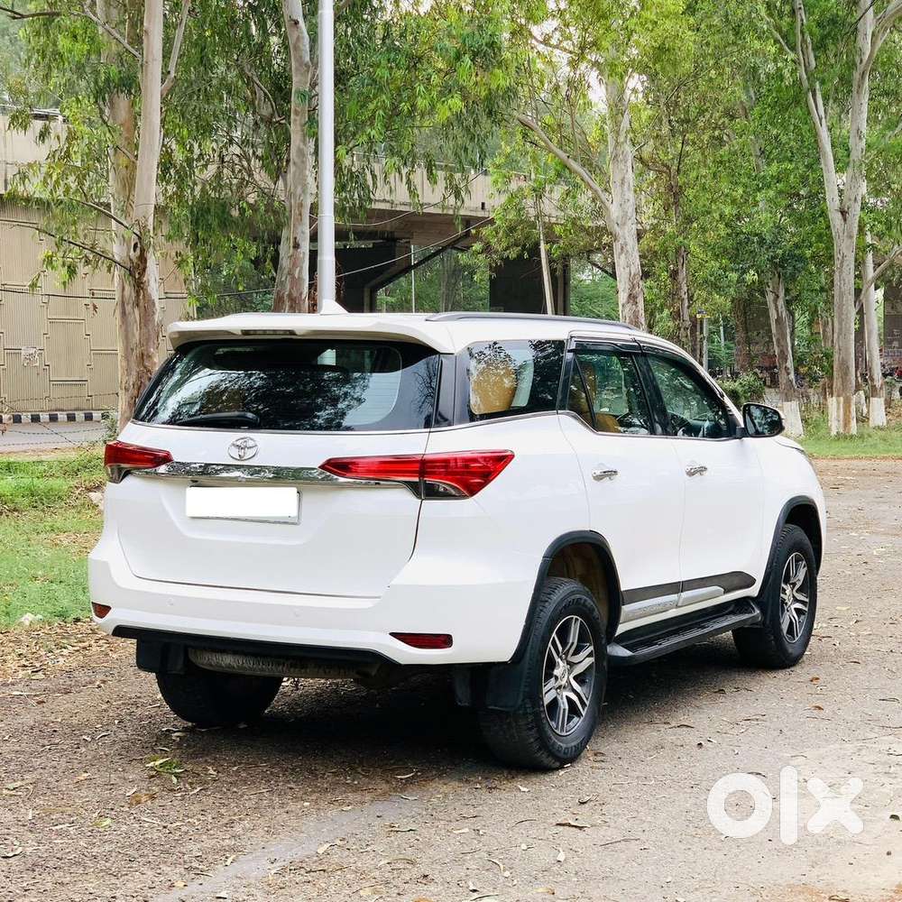 Toyota Fortuner 2019 Diesel 132000 Km Driven