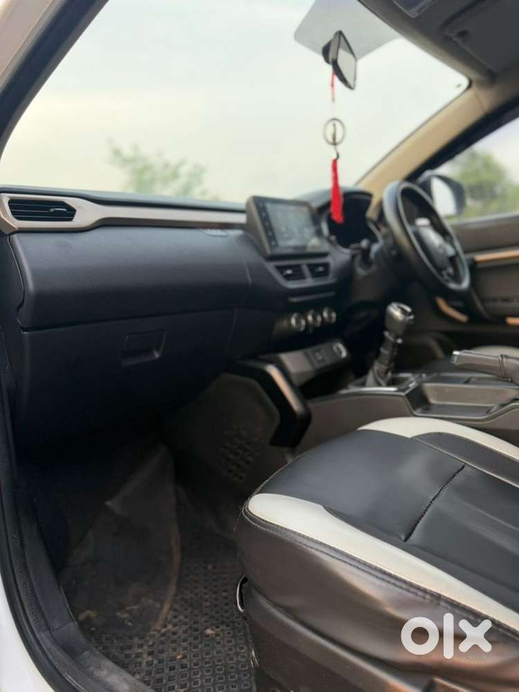 Renault Kiger Rxt, 2023, Petrol