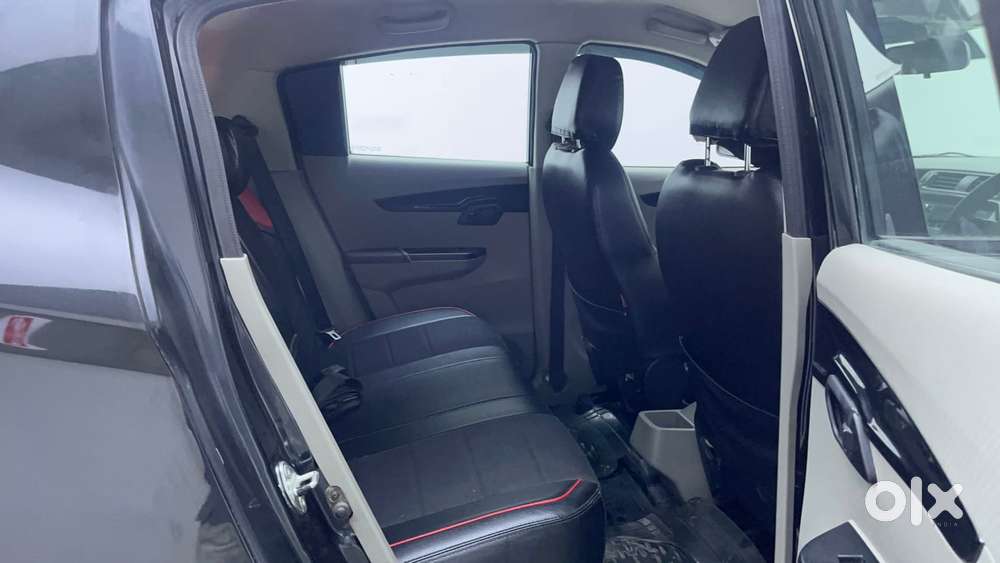 Mahindra Kuv 100 Mfalcon G80 K6 5str, 2016, Petrol
