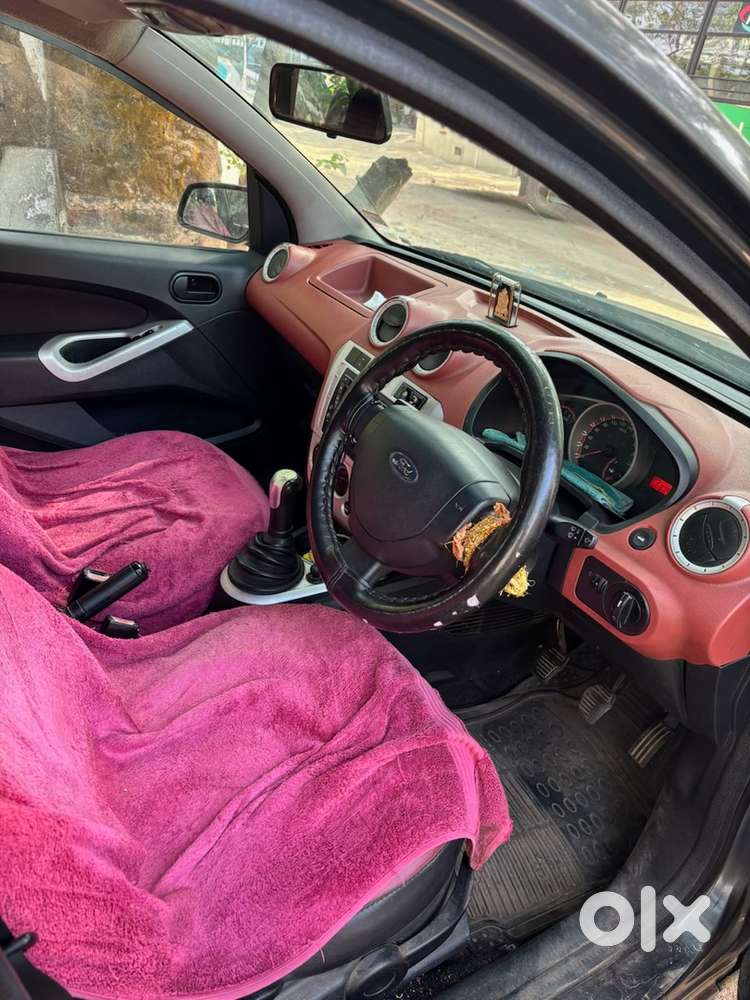 Ford Figo Petrol 2011