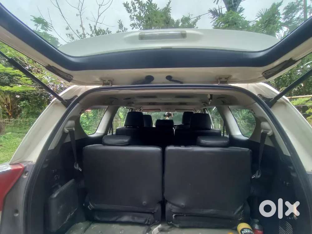 Toyota Innova Crysta 2022 Diesel 141000 Km Driven