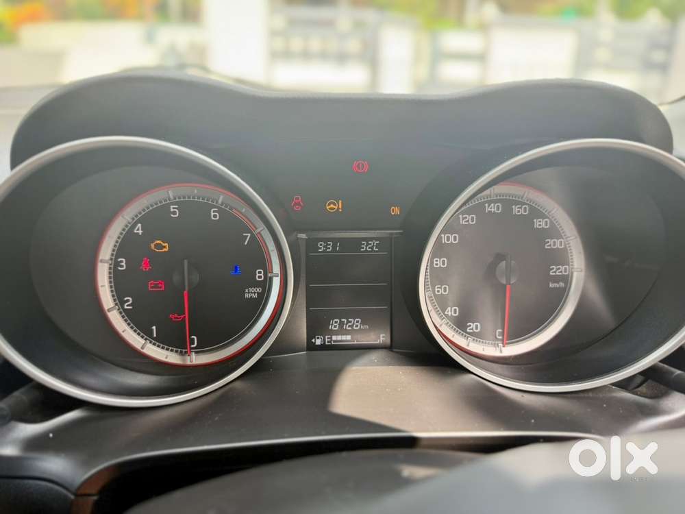 2022 Maruti Swift Zxi Petrol Manual
