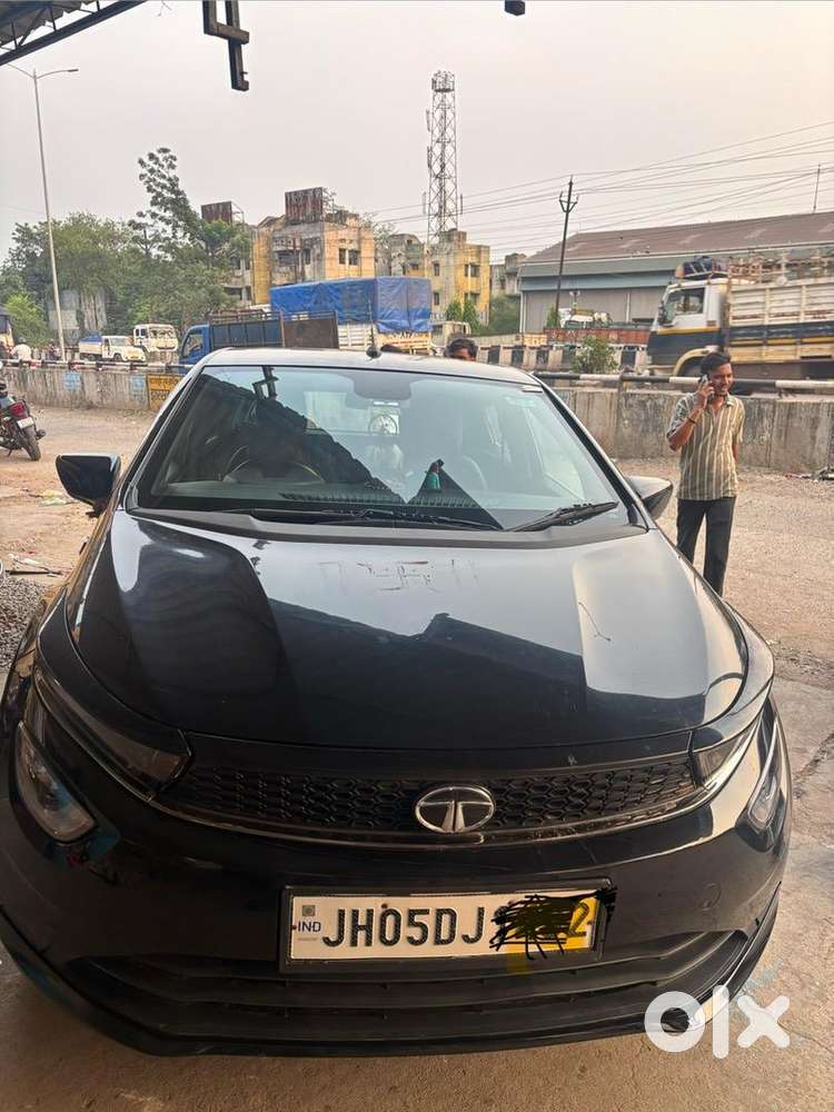 Tata Altroz Dark Edition 2023 Petrol Well Maintained Car.