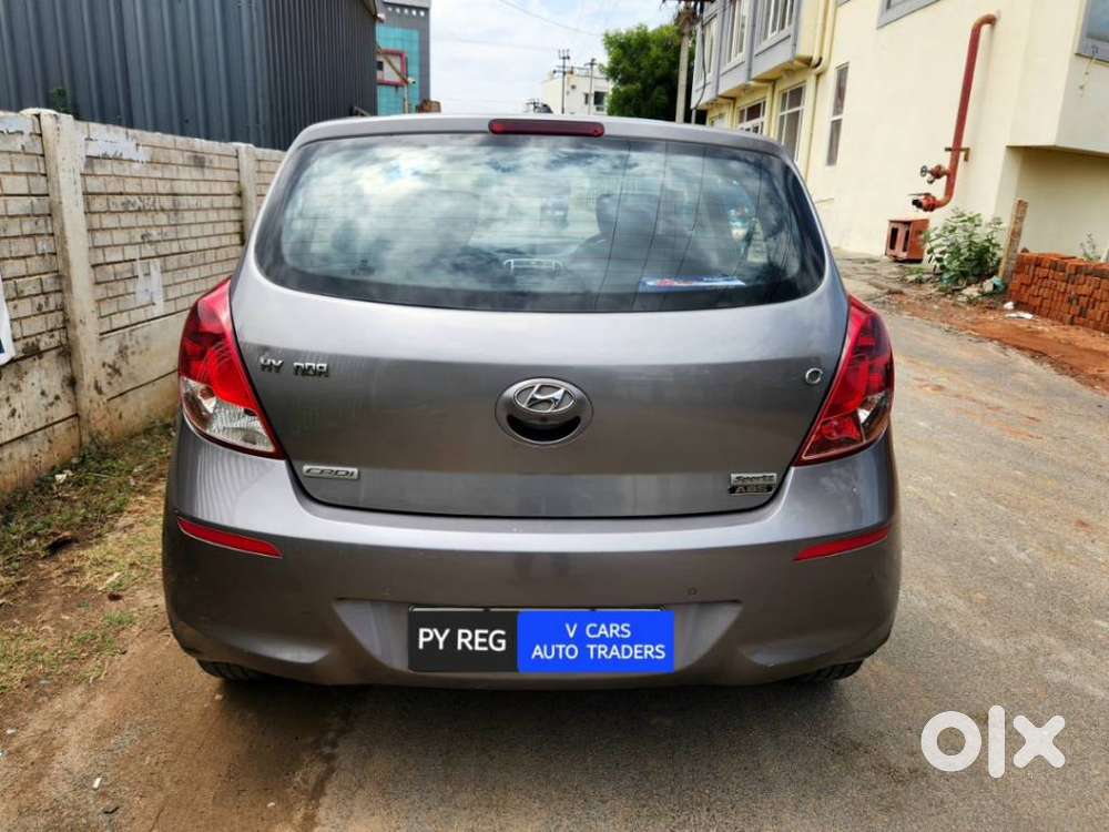 Hyundai Elite I20 1.4 Sportz (o) Crdi, 2013, Diesel