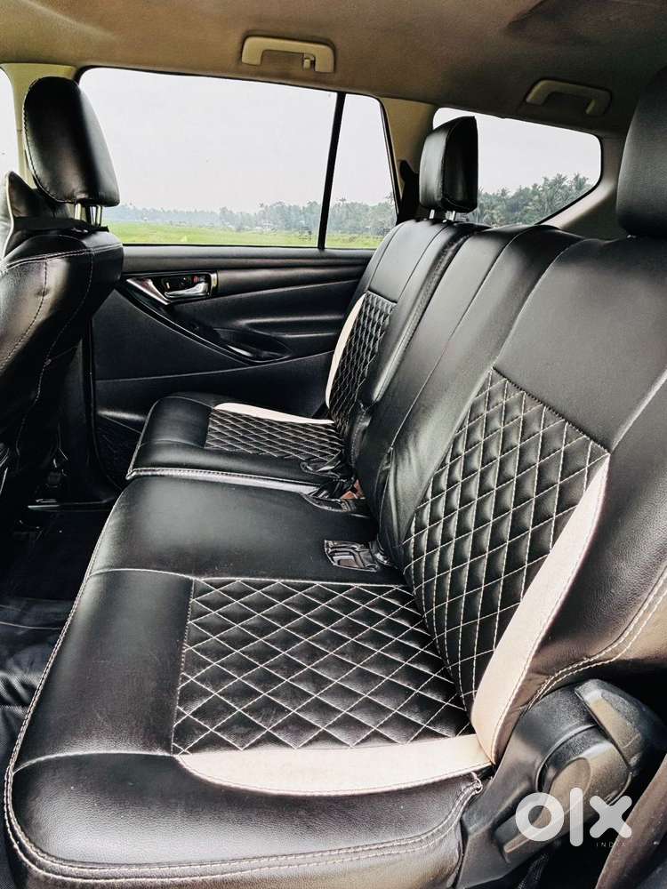 Toyota Innova Crysta 2.4 G Mt 8s, 2017, Diesel