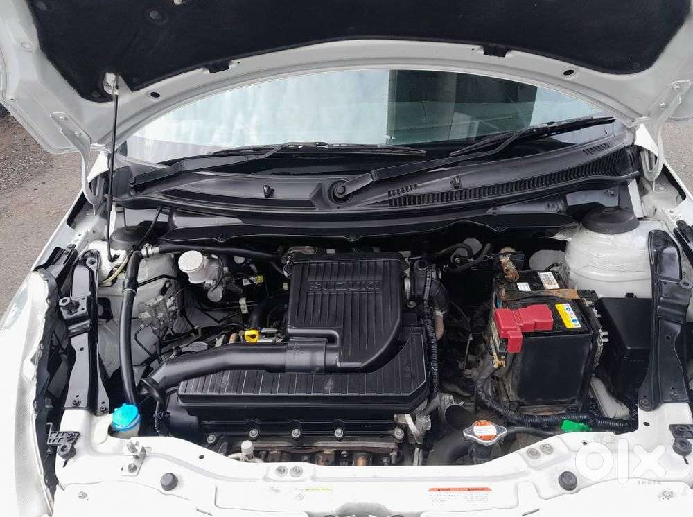 Maruti Suzuki Swift Lxi Optional-o, 2017, Petrol