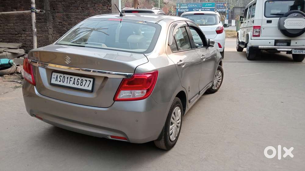Maruti Suzuki Dzire 1.2 Vxi, 2022, Petrol