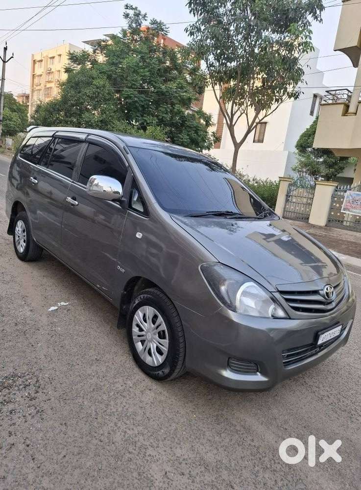 Toyota Innova 2.5 Gx 7 Seater Bs Iv, 2010, Diesel