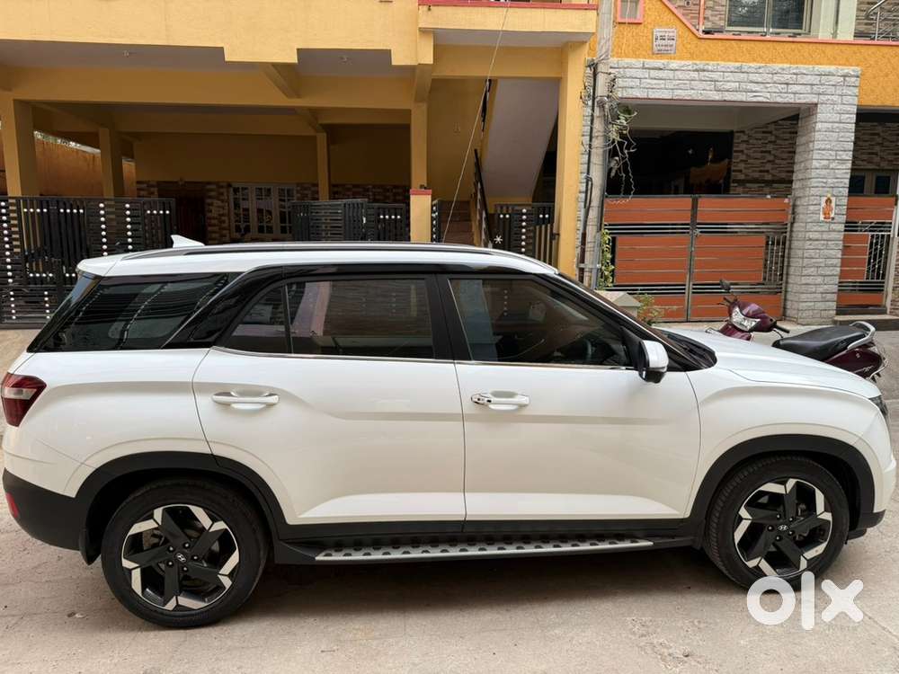 Hyundai Alcazar 2023 Diesel Well Maintained