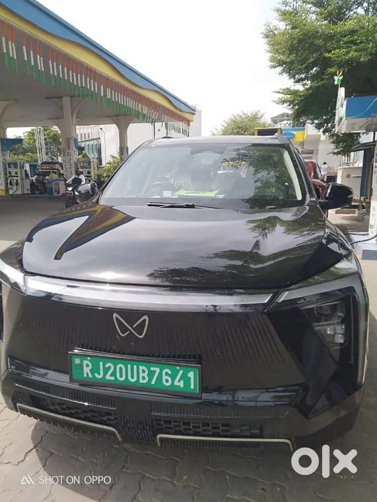 Mahindra Xev9s Electric 2026