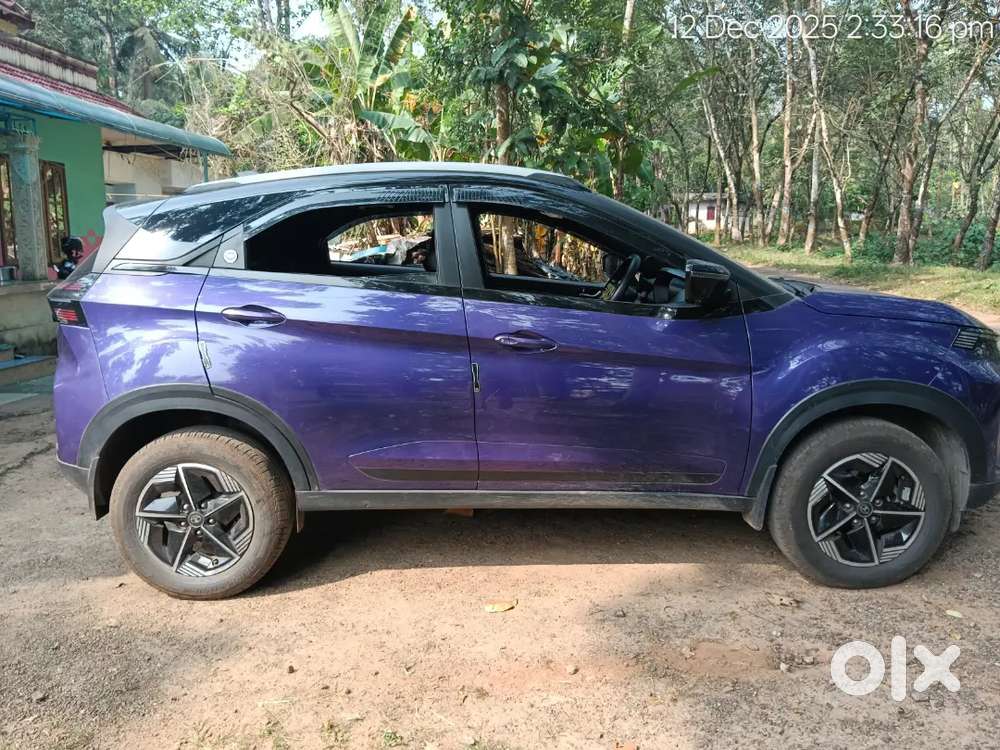 Tata Nexon 2023 Petrol Dual Tone With Sunroof And 10 Airbag