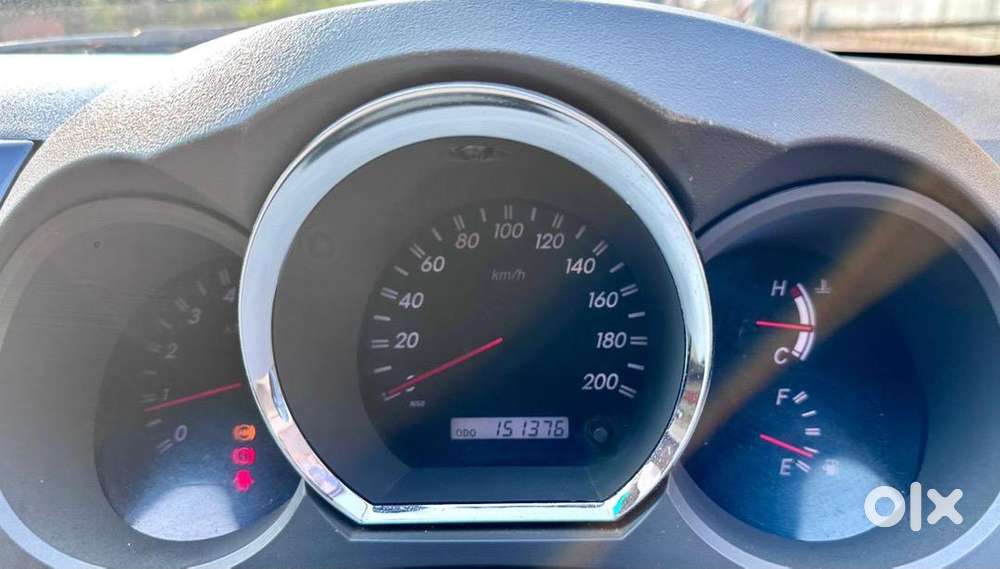 Toyota Fortuner Diesel Manual 2010