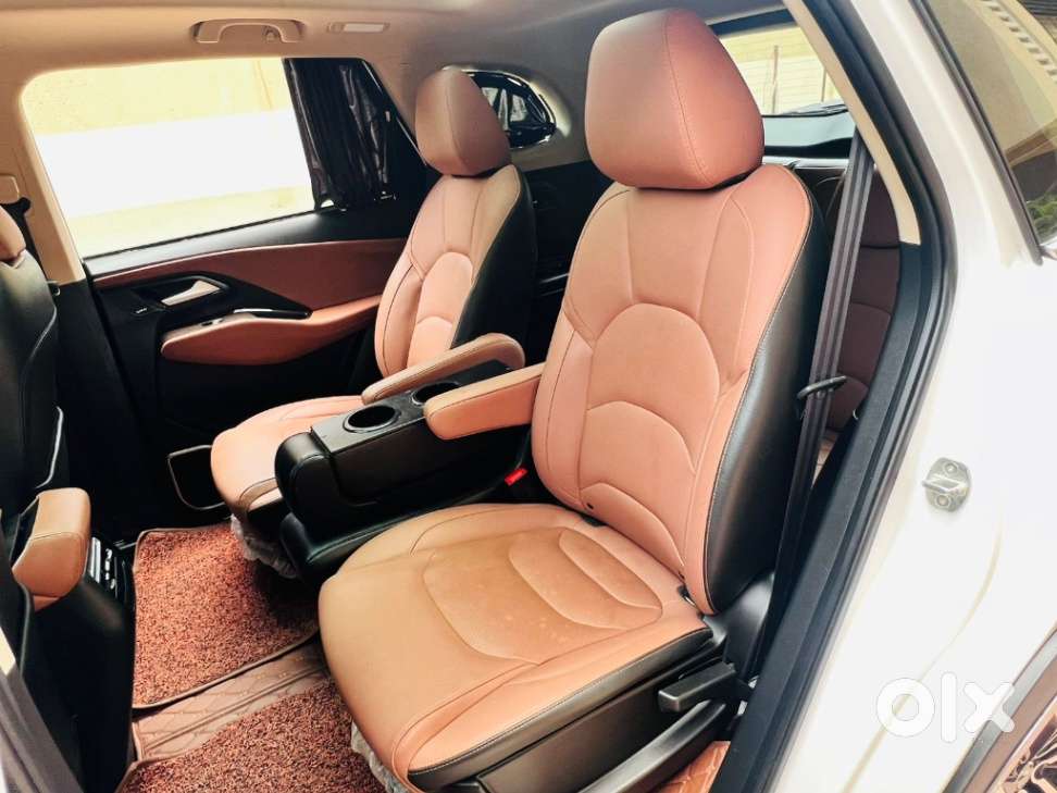 Mg Hector Plus Sharp Pro 1.5 Turbo Petrol Cvt 6 Str, 2023, Petrol