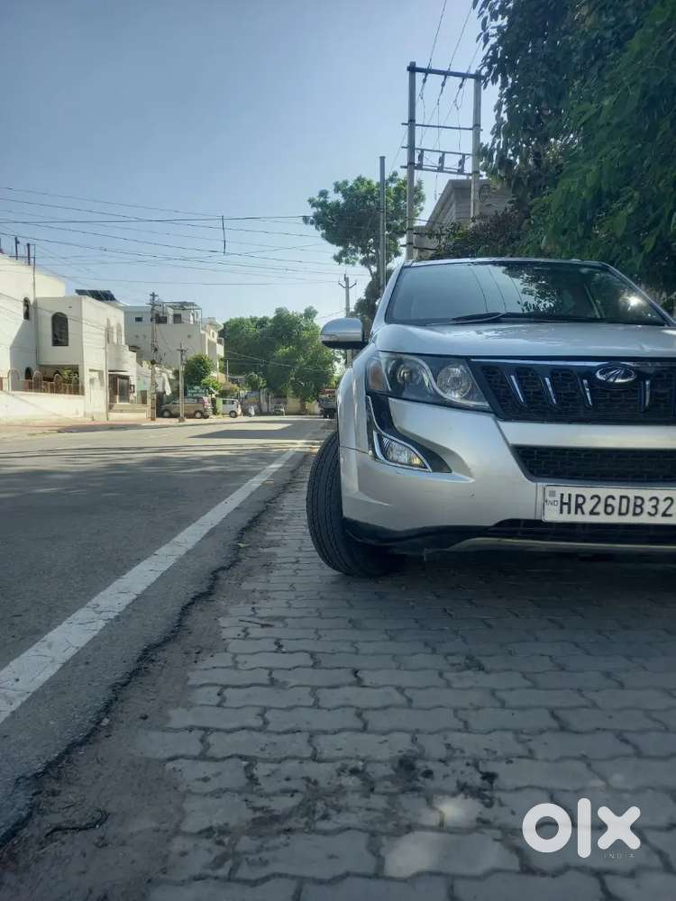 Mahindra Xuv500 2017 W10