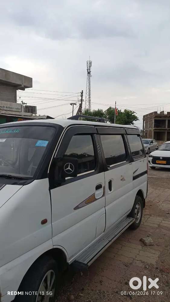 Maruti Suzuki Eeco 2011 Petrol 136000 Km Driven