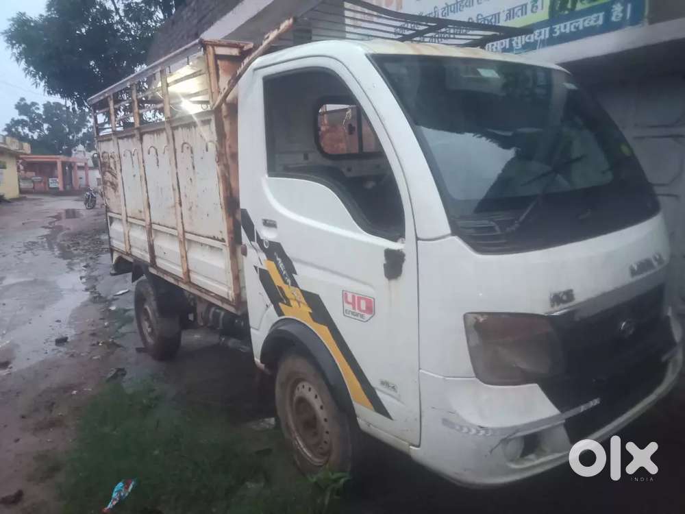 Gadi Acchi Hai