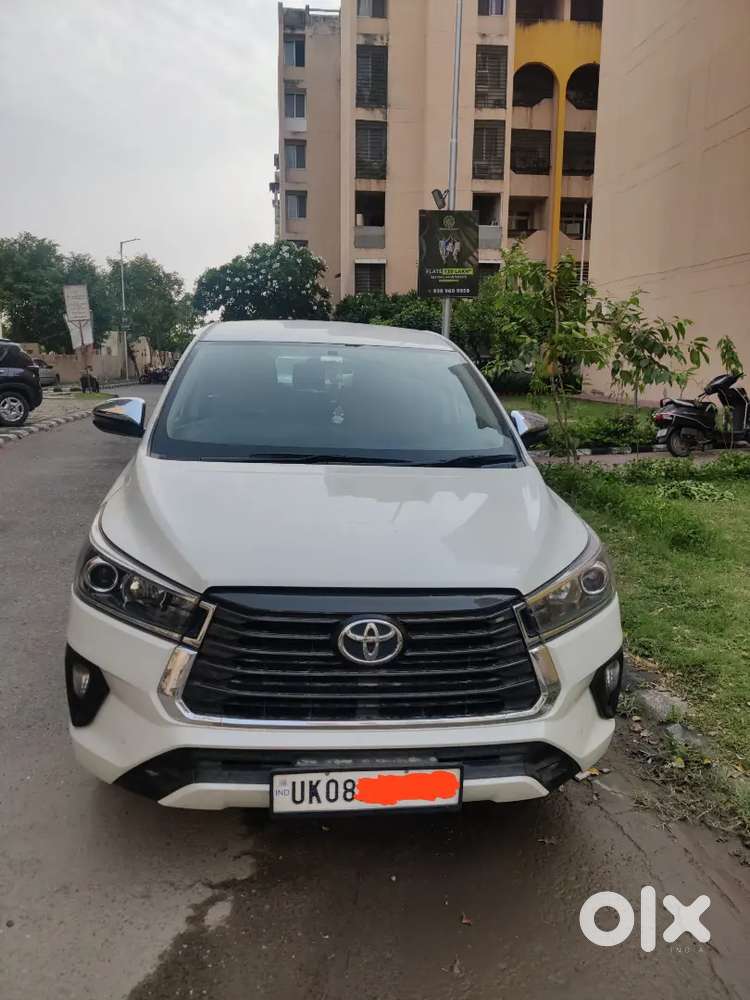 Toyota Innova Crysta 2022 Diesel Auto 2.4 Zx