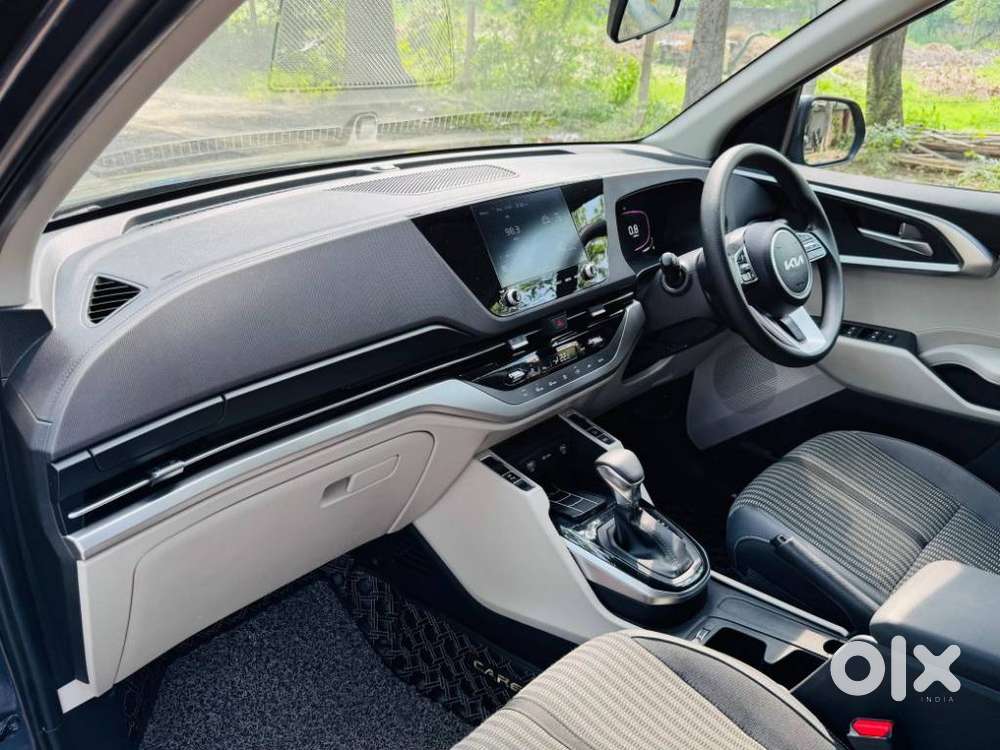 Kia Carens Prestige Plus Diesel, 2024, Petrol