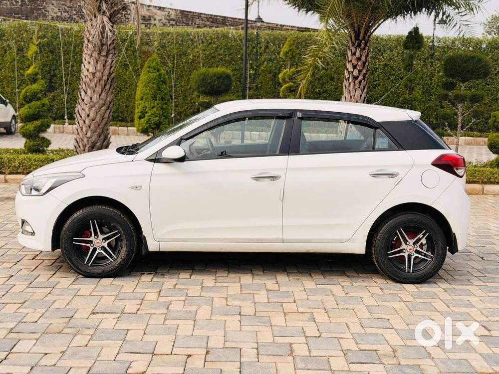 Hyundai I20 Magna 1.2 Mt, 2017, Petrol