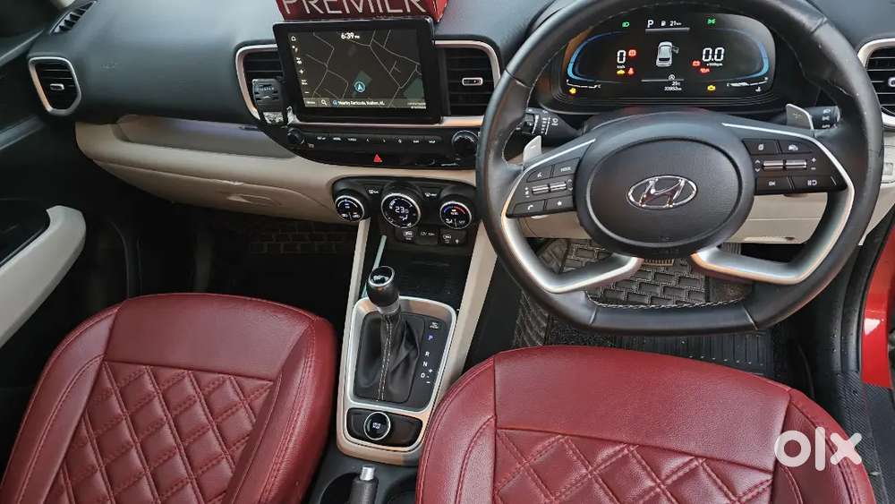 Hyundai Venue 2023 Sep Petrol Well Maintained