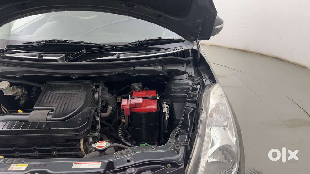 Maruti Suzuki Swift Vxi Optional, 2016, Petrol