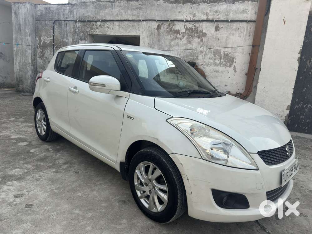 Maruti Suzuki Swift Vvt Zxi, 2012, Petrol