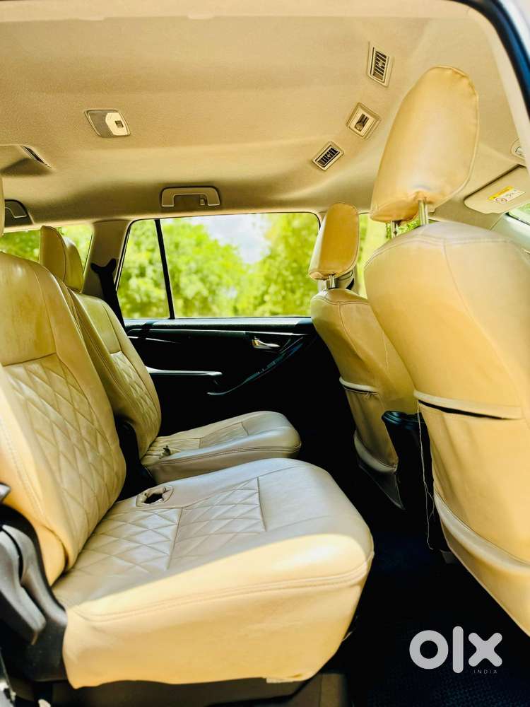 Toyota Innova Crysta 2.4 G Mt 7 Str, 2020, Diesel