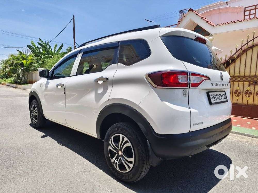 Renault Triber 1.0 Rxe, 2023, Petrol