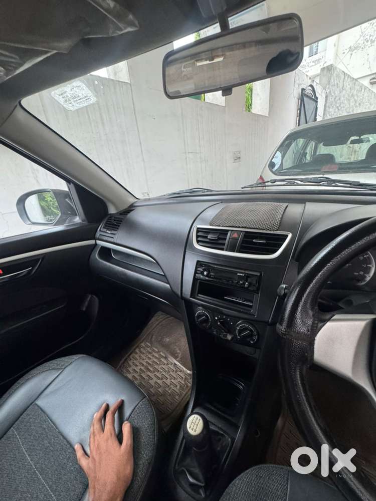 Maruti Suzuki Swift Petrol 2012
